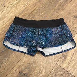 Lululemon size 6 mermaid speed shorts